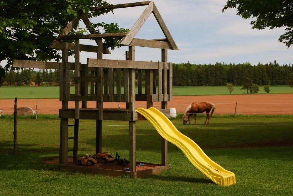 Bugaboo Cottages Bedeque エクステリア 写真